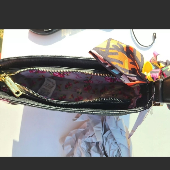 Betsey Johnson Black purse NWT With scarf - Picture 7 of 11